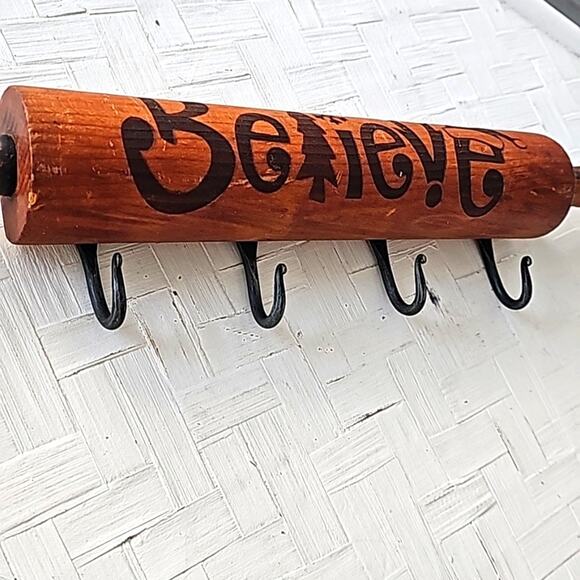 Vintage Christmas Wooden Rolling Pin with 4 Hangers for Pot Holders, Aprons Etc. - Picture 3 of 11